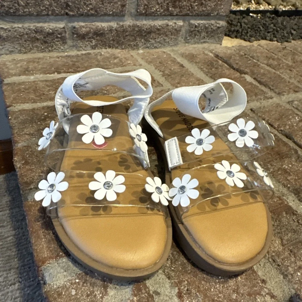 Steve Madden Jashlin White Strappy Flower Casual Sandals Size 11 Girls Kids #019